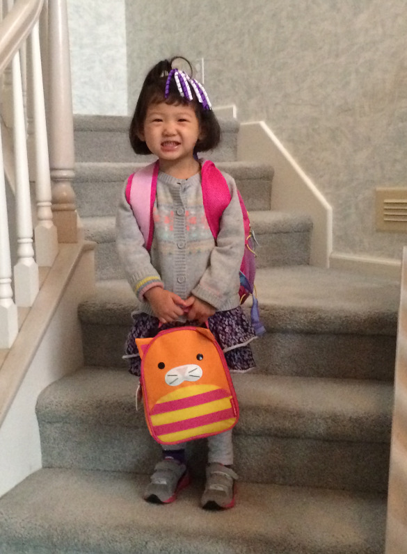 Roxy all ready for her 1st day at Brookfield Preschool. She was so proud of her Hello Kitty backback and kitty lunch bag. 