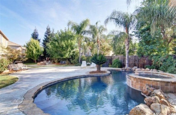 Our awesome backyard & pool